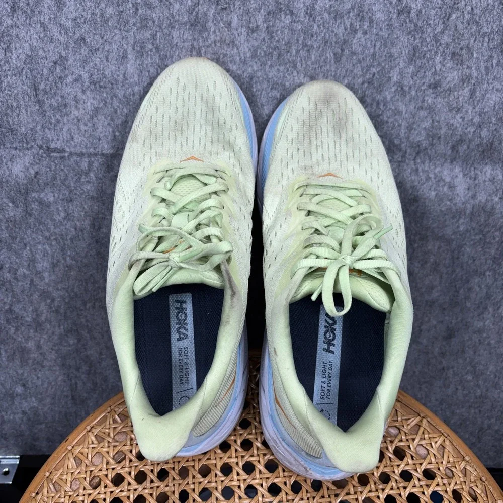 Hoka‎ One Clifton 8 Men's 10.5D Running Shoe Sneaker Light Green Butterfly